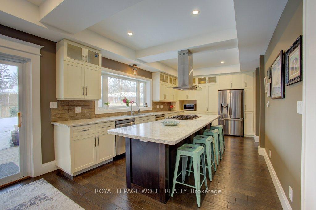 Photo 14 of 77 Leaside Place, Waterloo — HOMEH