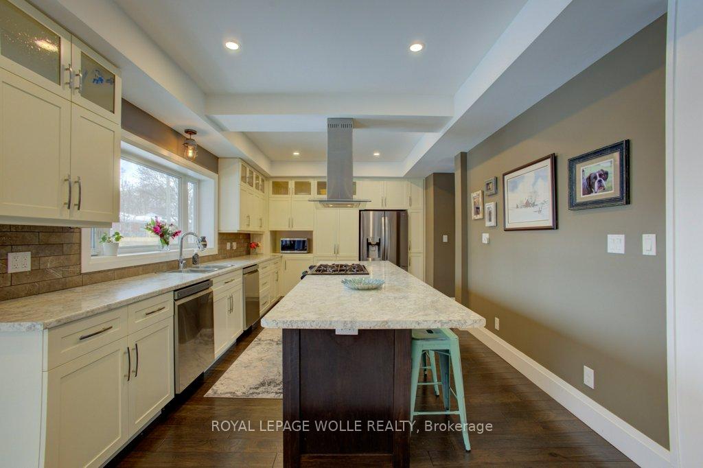 Photo 15 of 77 Leaside Place, Waterloo — HOMEH