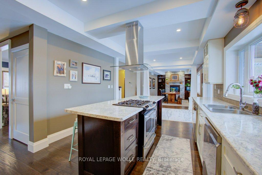 Photo 17 of 77 Leaside Place, Waterloo — HOMEH