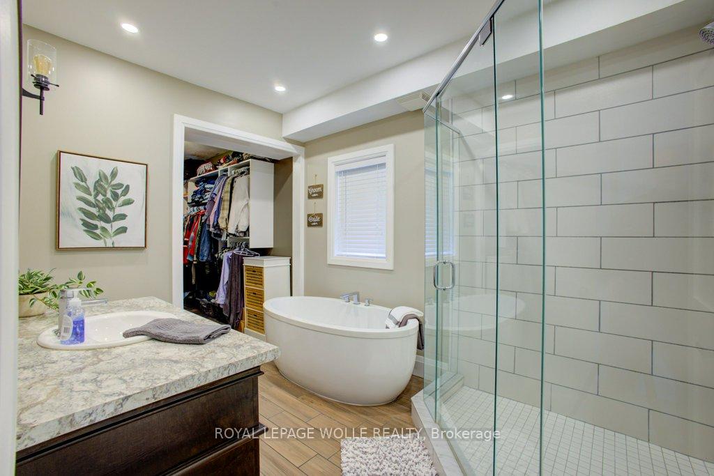 Photo 20 of 77 Leaside Place, Waterloo — HOMEH