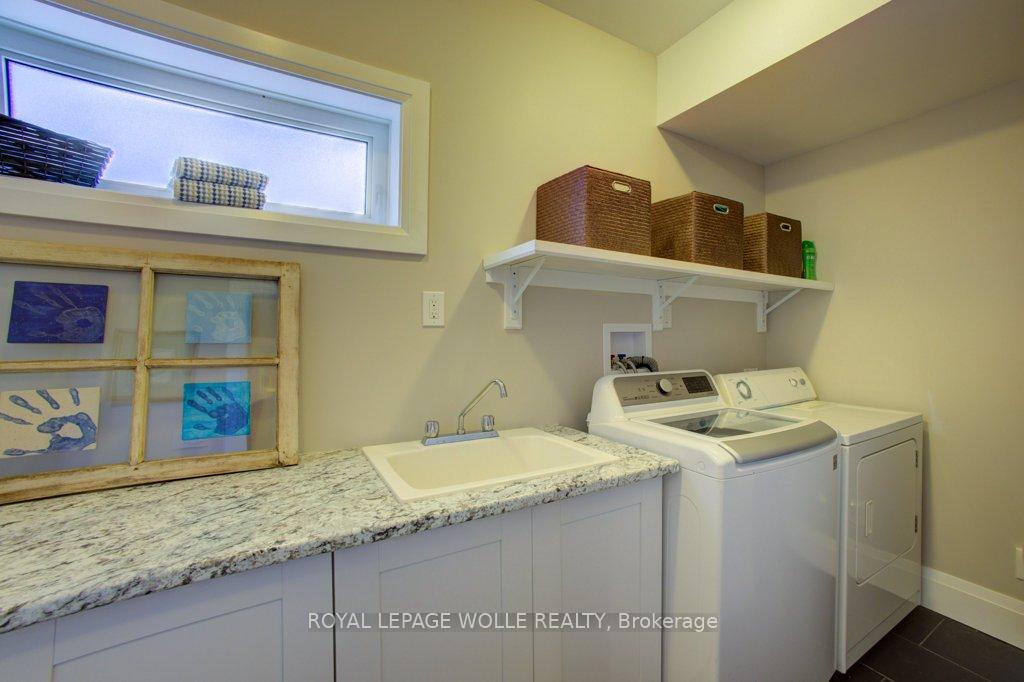 Photo 23 of 77 Leaside Place, Waterloo — HOMEH