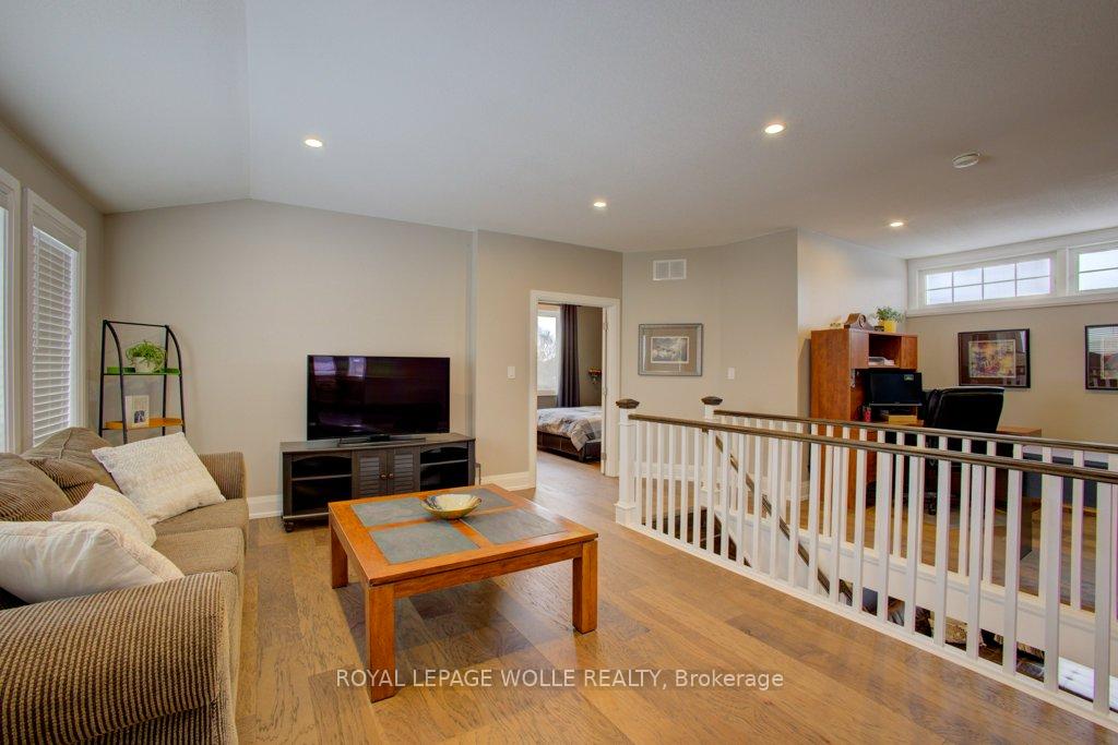 Photo 25 of 77 Leaside Place, Waterloo — HOMEH
