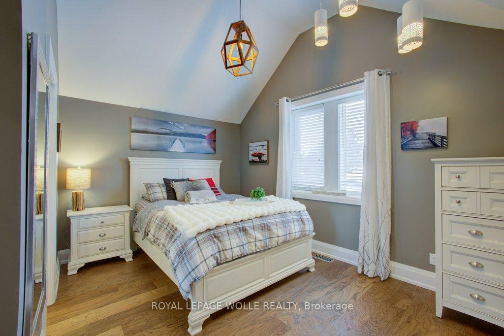 Photo 30 of 77 Leaside Place, Waterloo — HOMEH