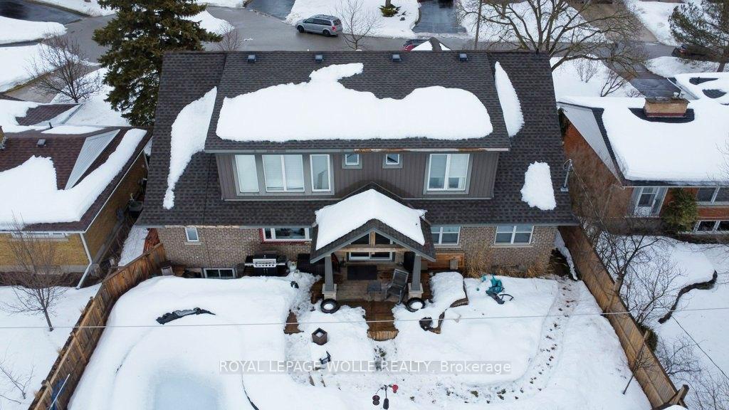 Photo 46 of 77 Leaside Place, Waterloo — HOMEH