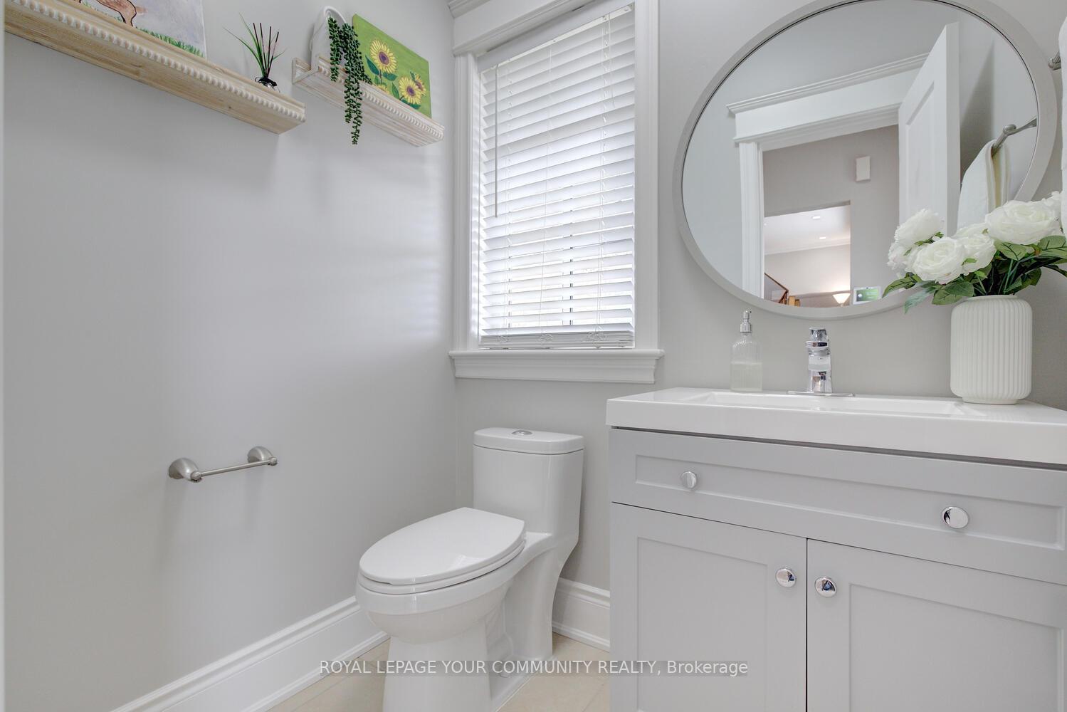 Photo 5 of 2 Aegis Drive, Vaughan, Patterson — HOMEH