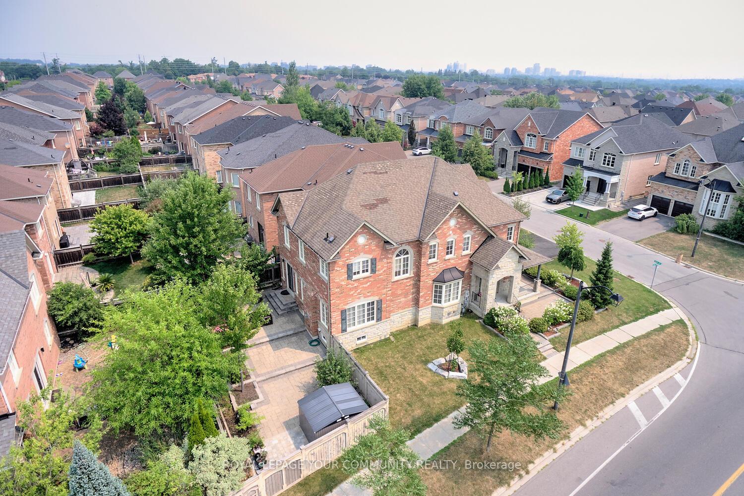 Photo 46 of 2 Aegis Drive, Vaughan, Patterson — HOMEH