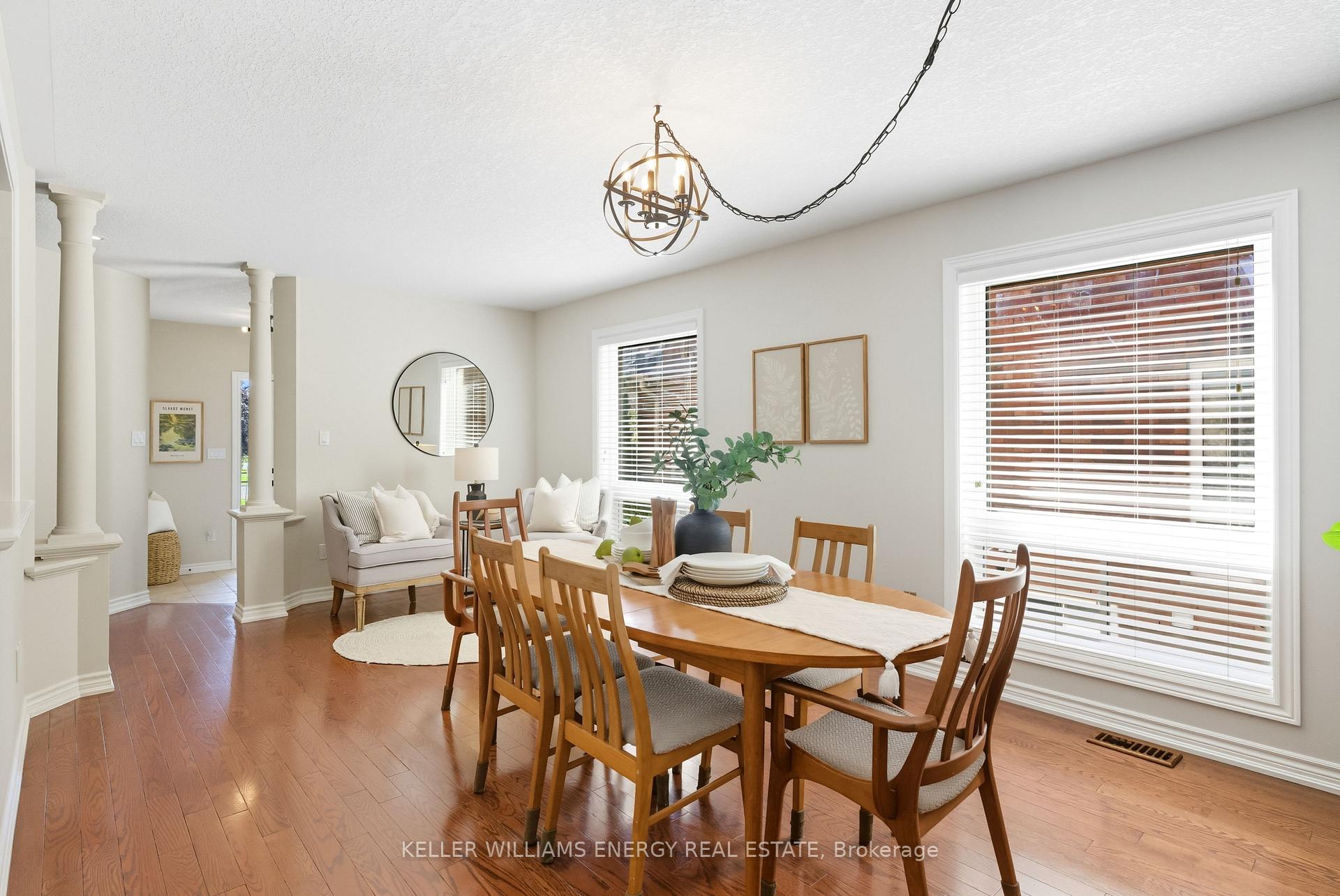 Photo 4 of 47 Scepter Place, Whitby, Rolling Acres — HOMEH