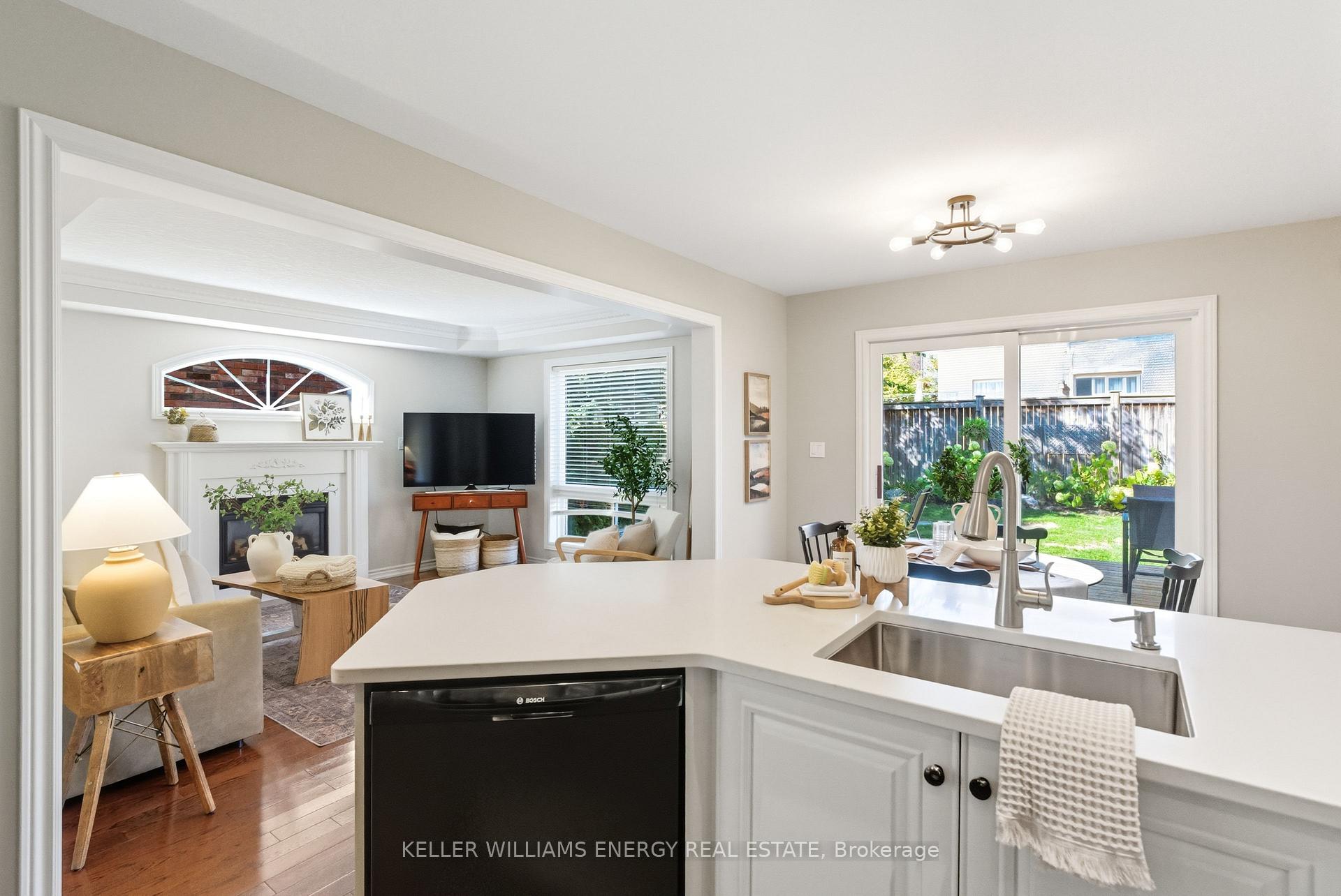 Photo 7 of 47 Scepter Place, Whitby, Rolling Acres — HOMEH