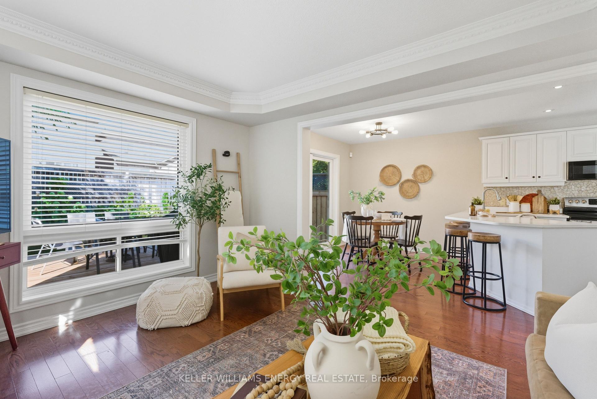 Photo 12 of 47 Scepter Place, Whitby, Rolling Acres — HOMEH