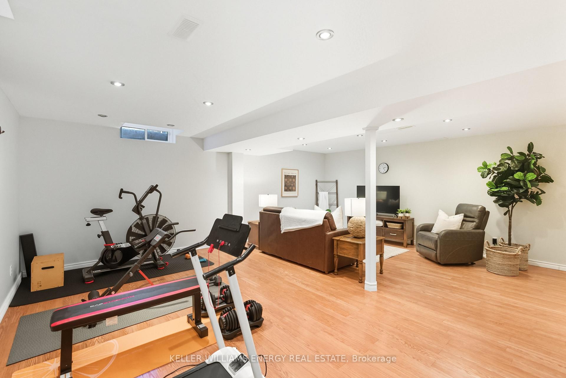 Photo 37 of 47 Scepter Place, Whitby, Rolling Acres — HOMEH