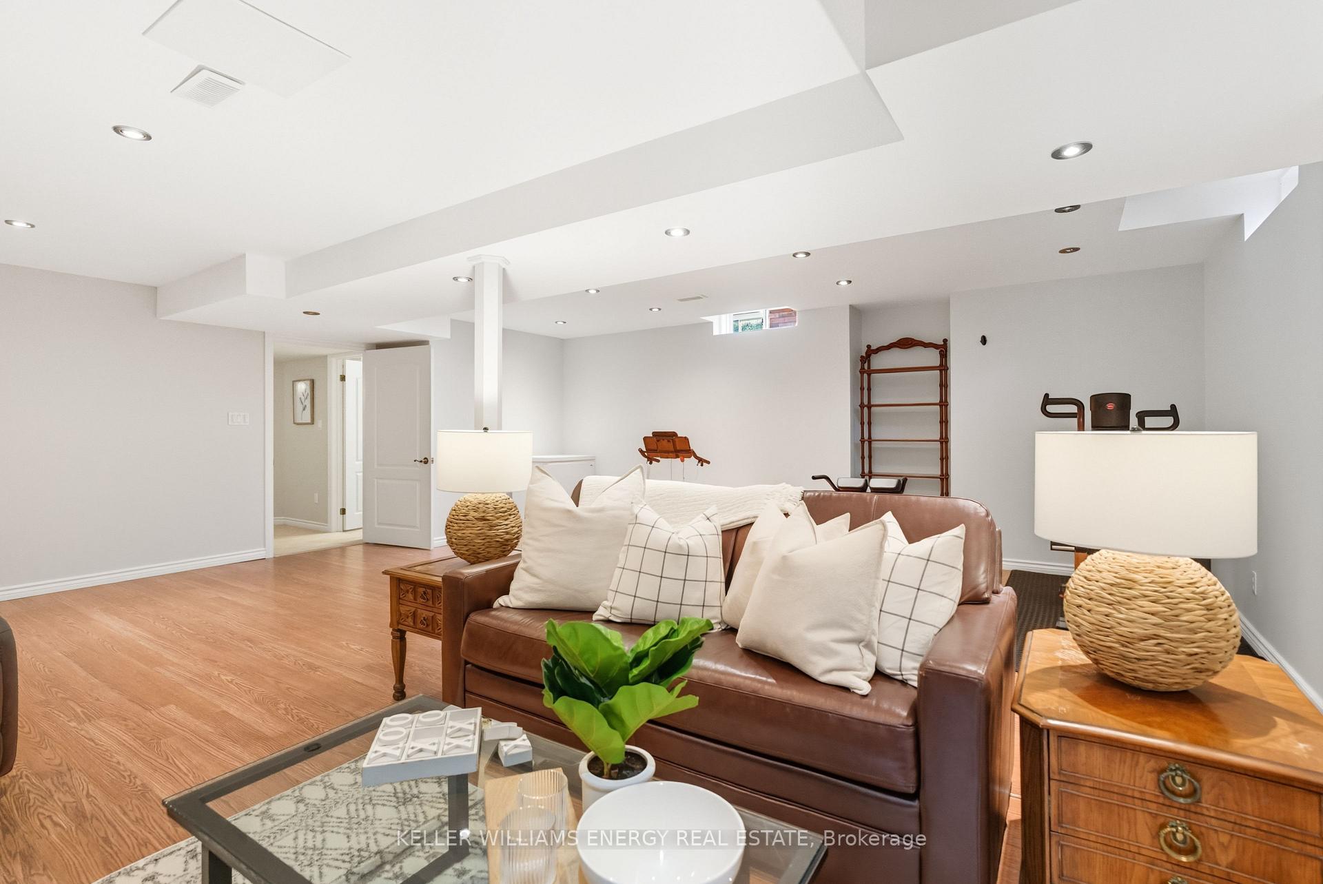 Photo 39 of 47 Scepter Place, Whitby, Rolling Acres — HOMEH