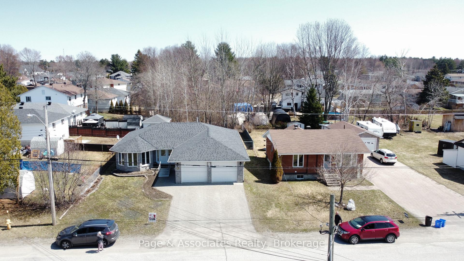 Photo 4 of 364 King Street, West Nipissing, Sturgeon Falls — HOMEH