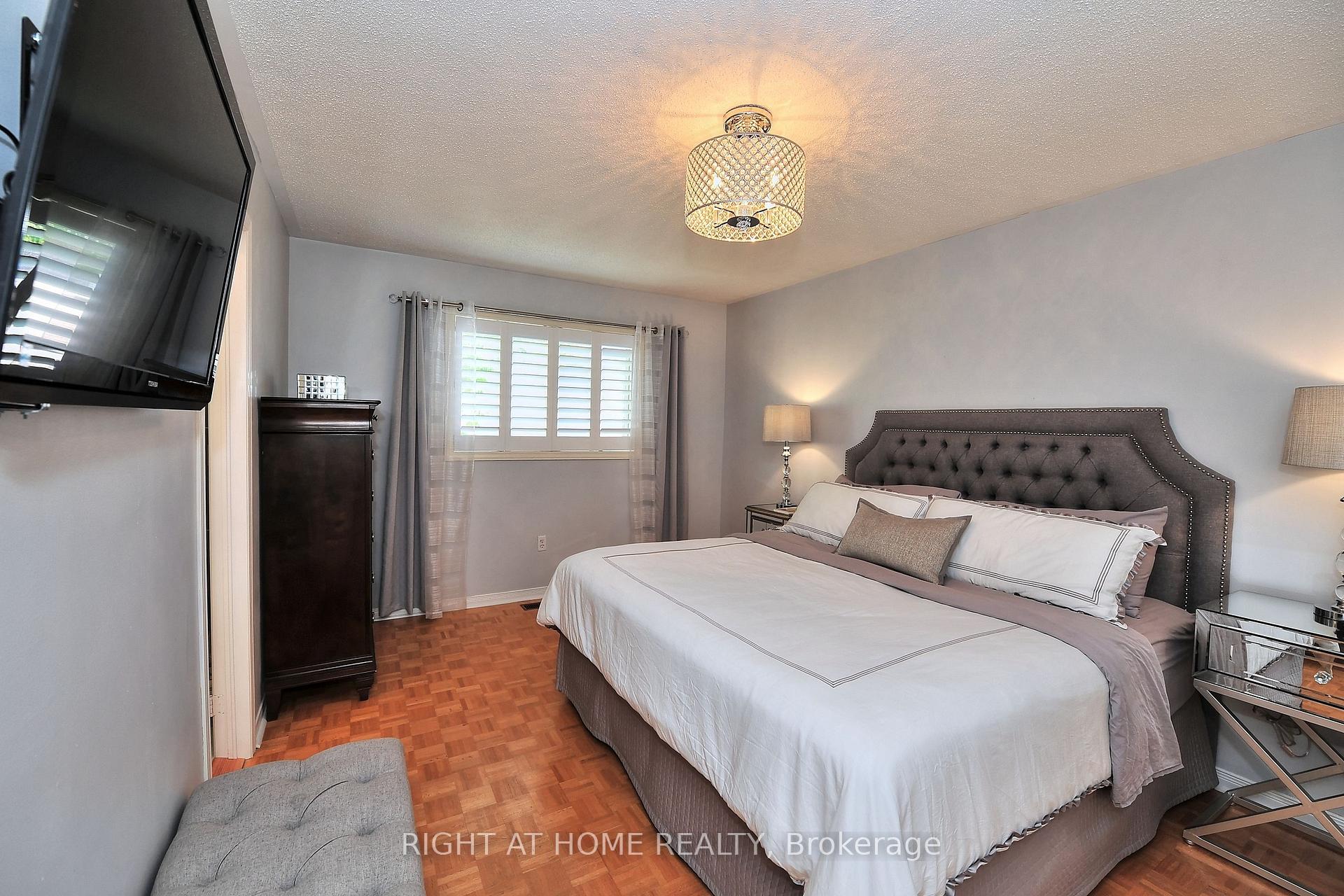 Photo 14 of 11 Giovanni Way, Vaughan, Sonoma Heights — HOMEH