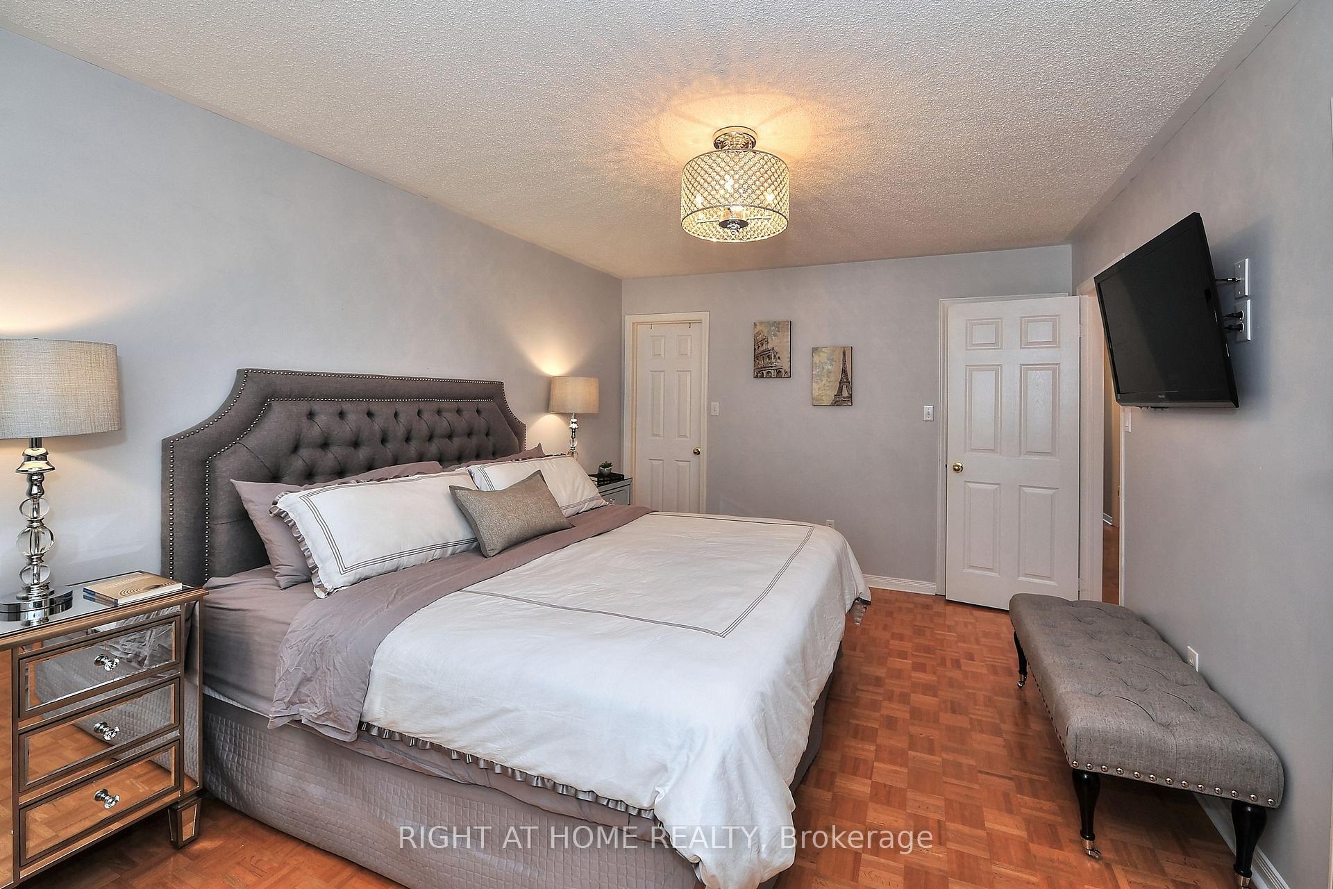 Photo 15 of 11 Giovanni Way, Vaughan, Sonoma Heights — HOMEH