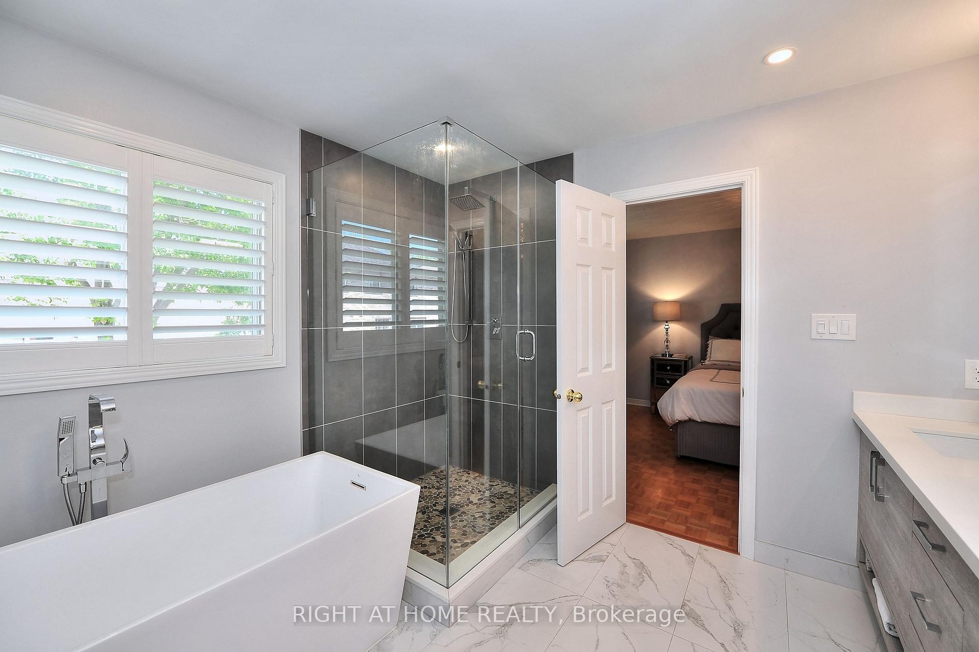Photo 18 of 11 Giovanni Way, Vaughan, Sonoma Heights — HOMEH