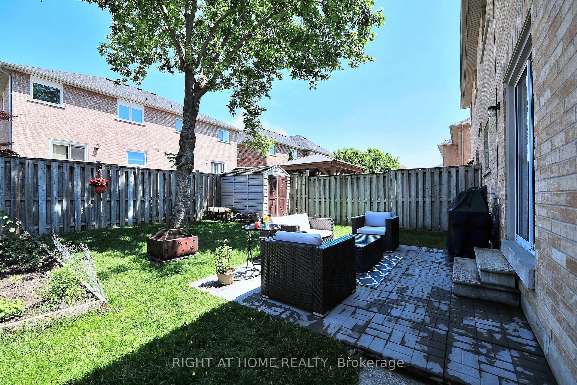 Photo 23 of 11 Giovanni Way, Vaughan, Sonoma Heights — HOMEH
