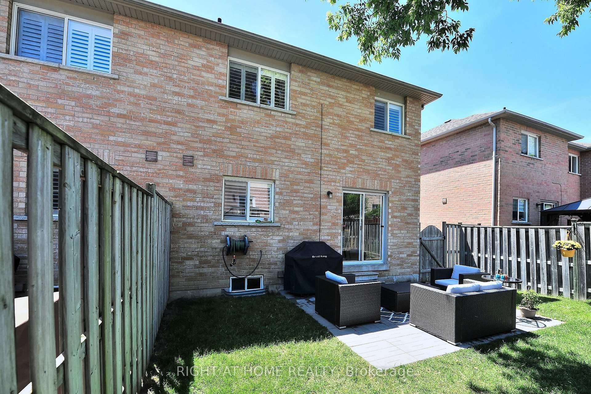 Photo 25 of 11 Giovanni Way, Vaughan, Sonoma Heights — HOMEH