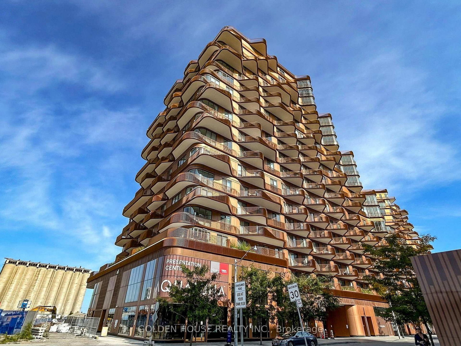 Photo 1 of Unit 1112, 155 Merchants' Wharf, Toronto, Waterfront Communities — HOMEH