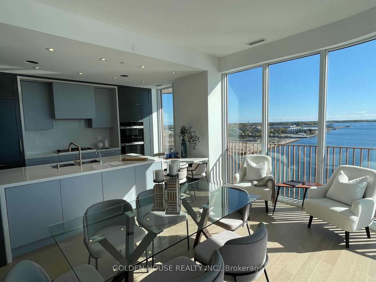 Photo 8 of Unit 1112, 155 Merchants' Wharf, Toronto, Waterfront Communities — HOMEH