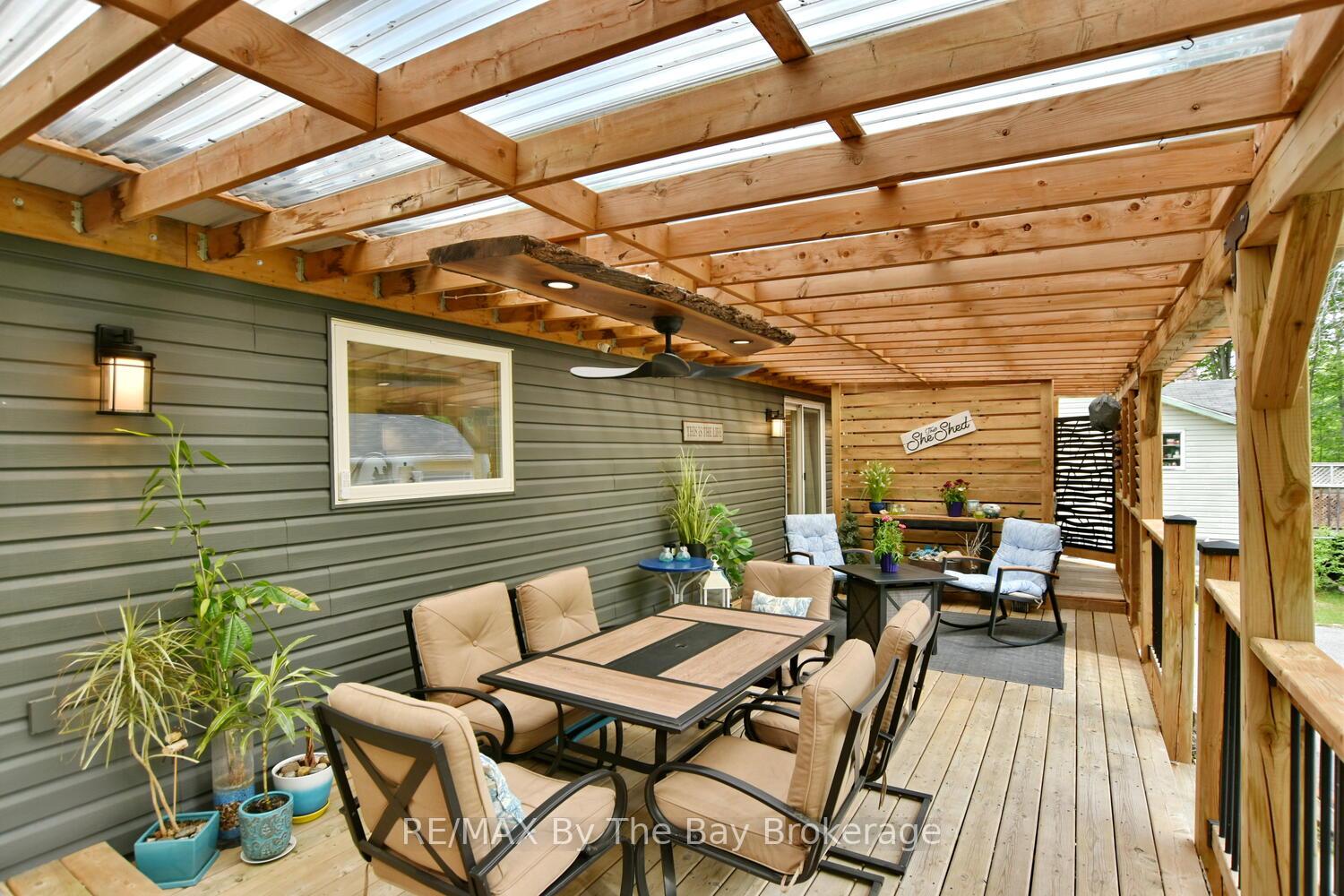 Photo 4 of 75 40th Street S, Wasaga Beach — HOMEH
