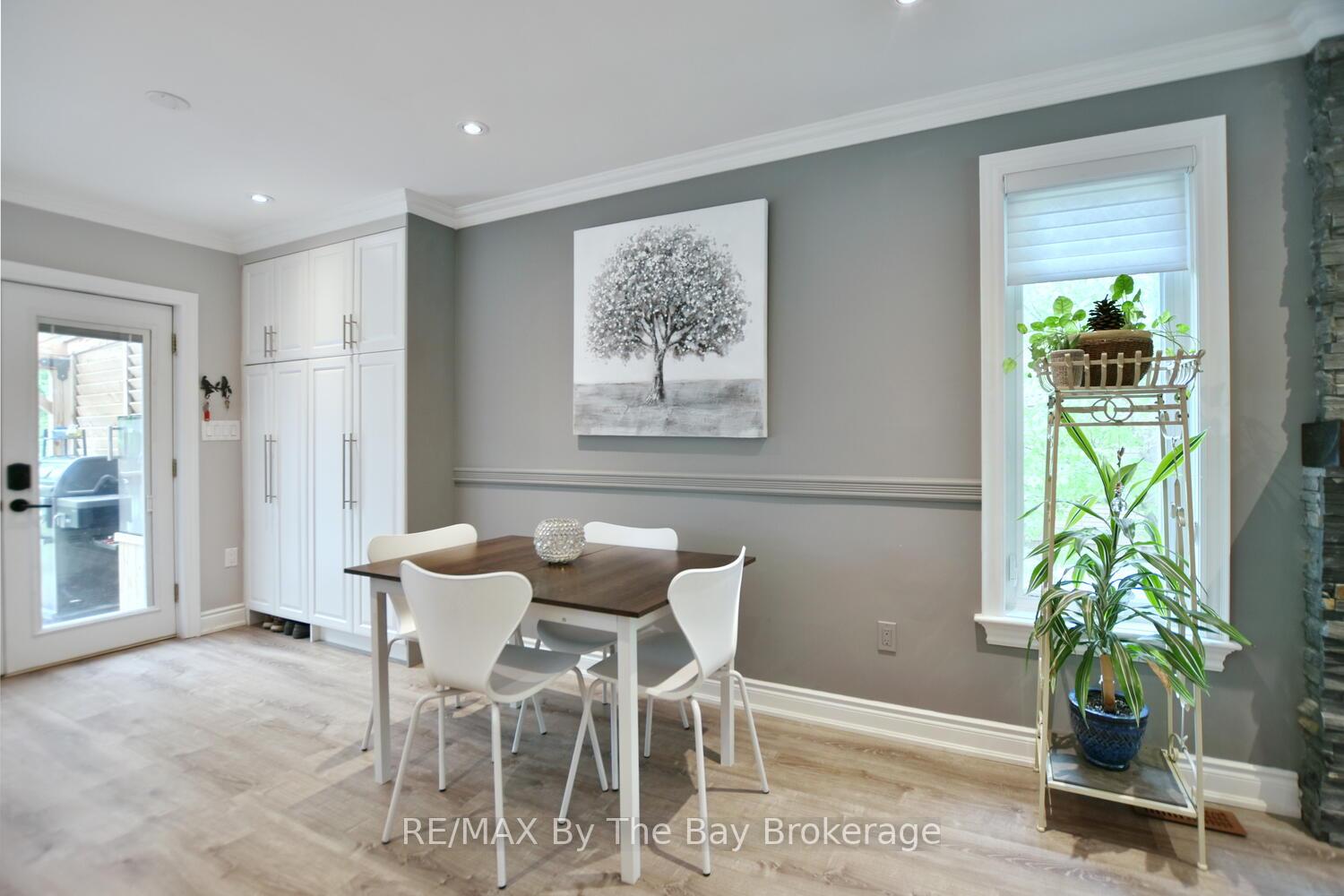 Photo 16 of 75 40th Street S, Wasaga Beach — HOMEH