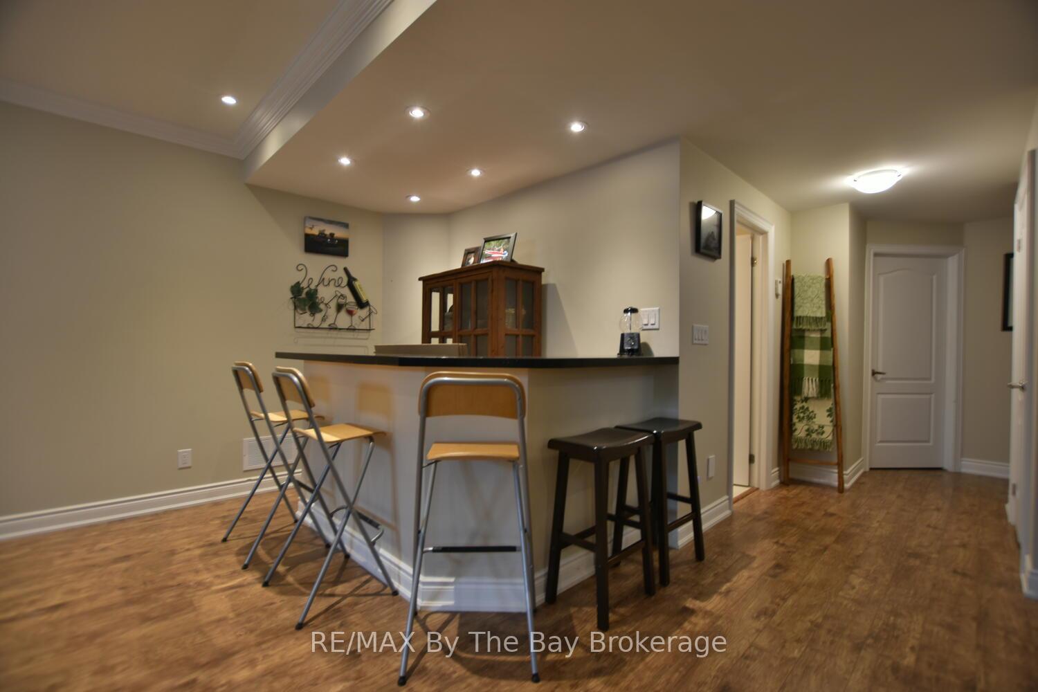 Photo 27 of 75 40th Street S, Wasaga Beach — HOMEH