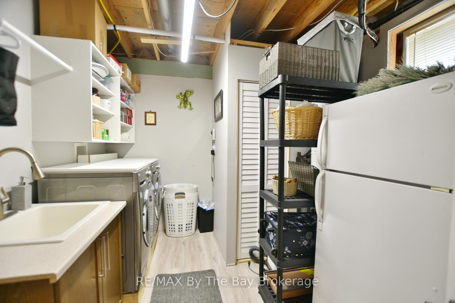 Photo 33 of 75 40th Street S, Wasaga Beach — HOMEH