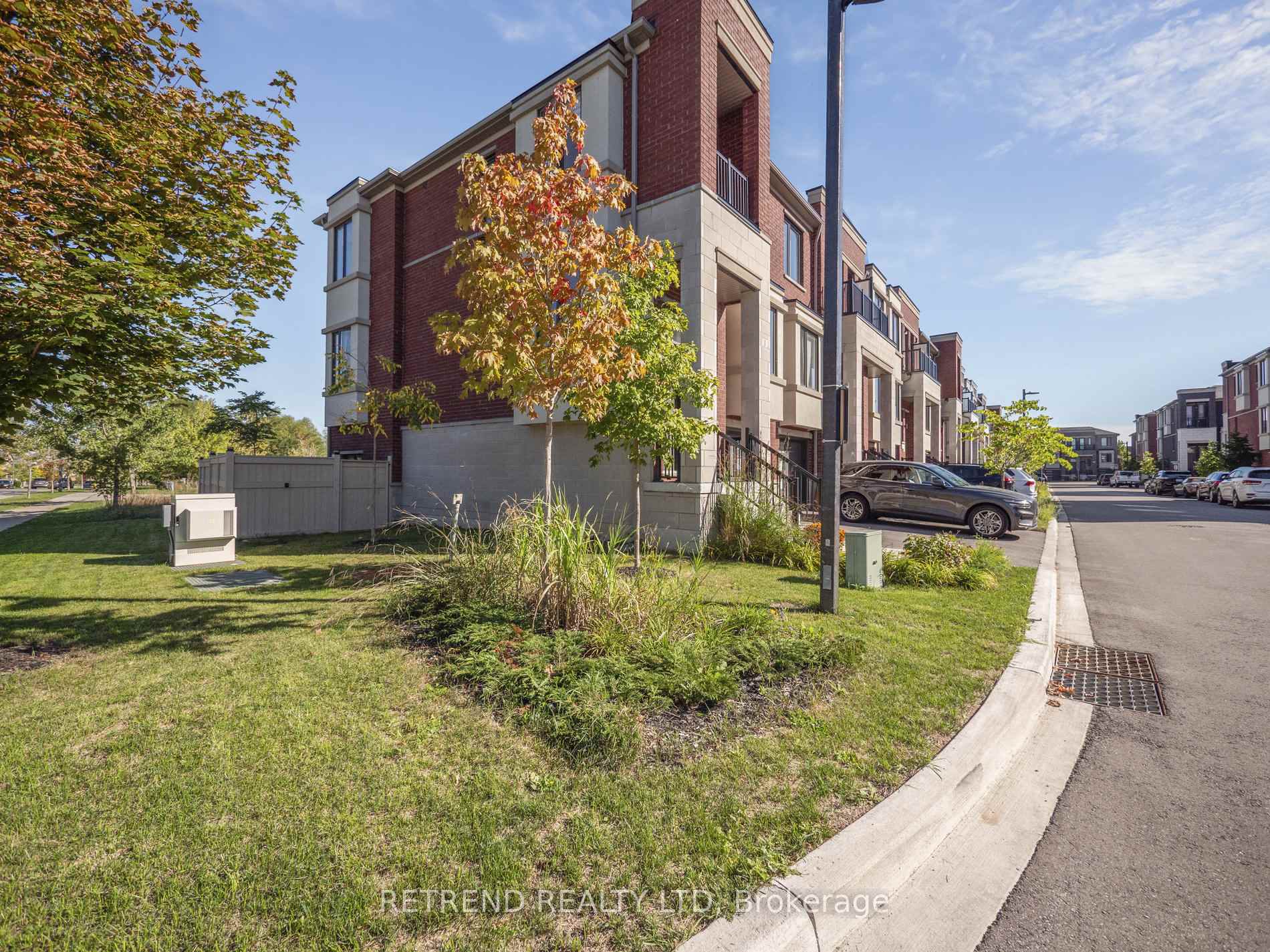 Photo 3 of 1 Rattenbury Road, Vaughan, Patterson — HOMEH