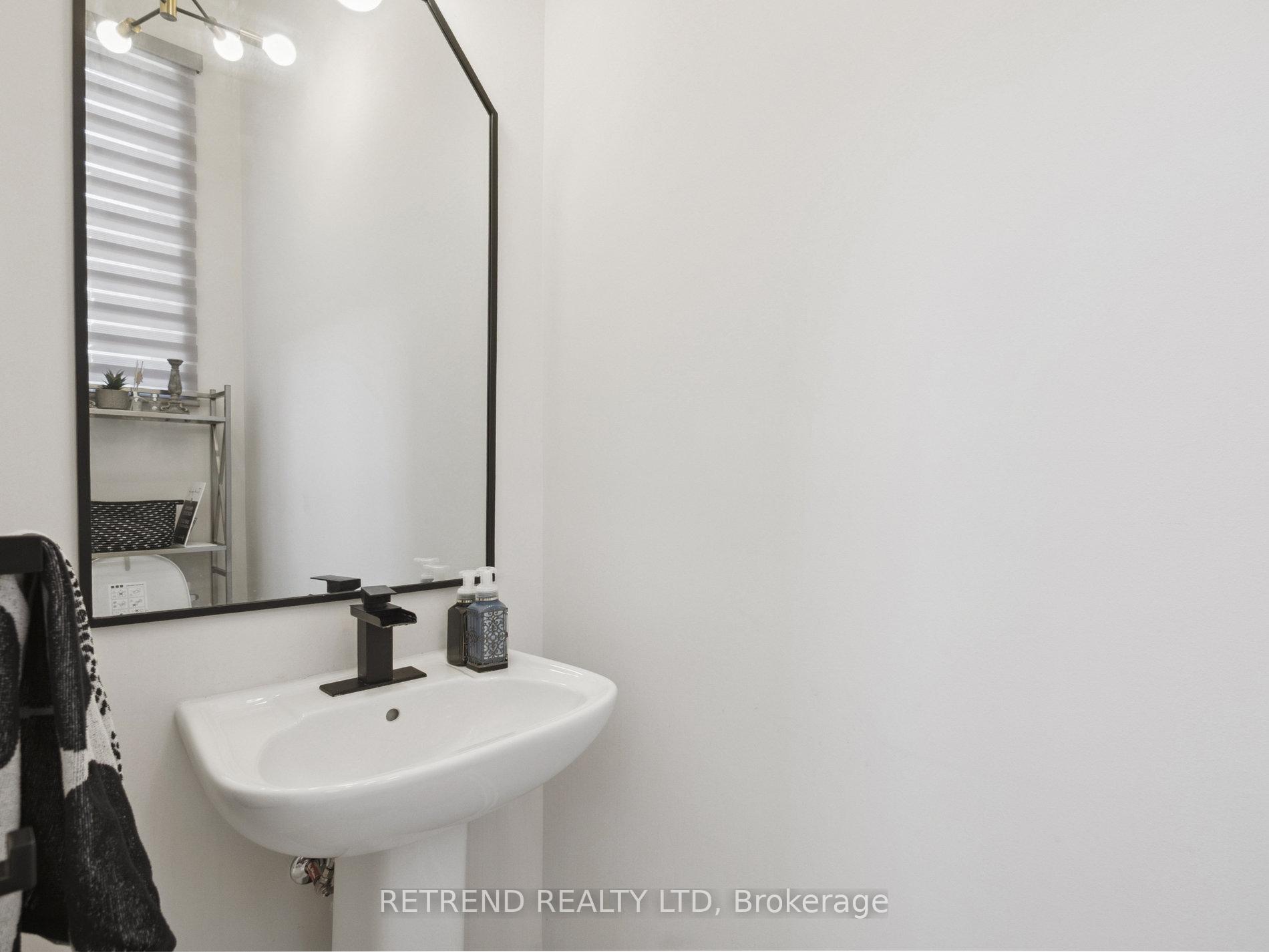 Photo 20 of 1 Rattenbury Road, Vaughan, Patterson — HOMEH