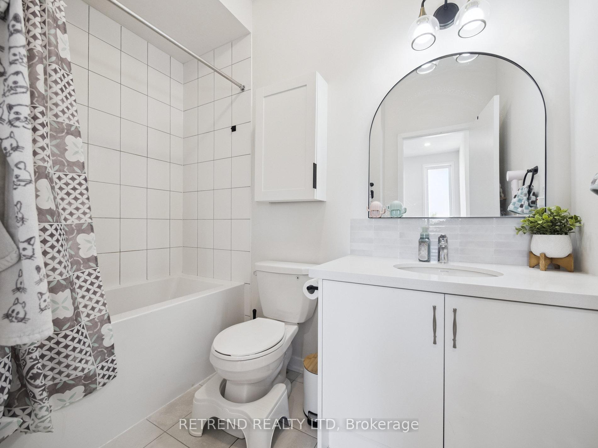 Photo 33 of 1 Rattenbury Road, Vaughan, Patterson — HOMEH