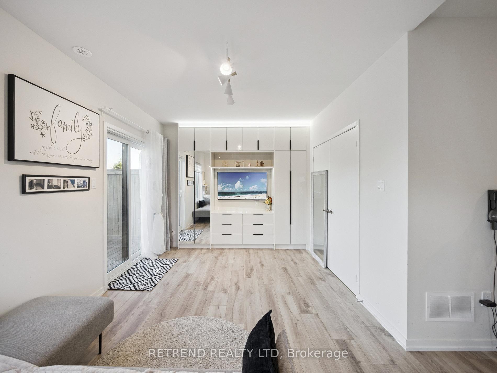 Photo 36 of 1 Rattenbury Road, Vaughan, Patterson — HOMEH