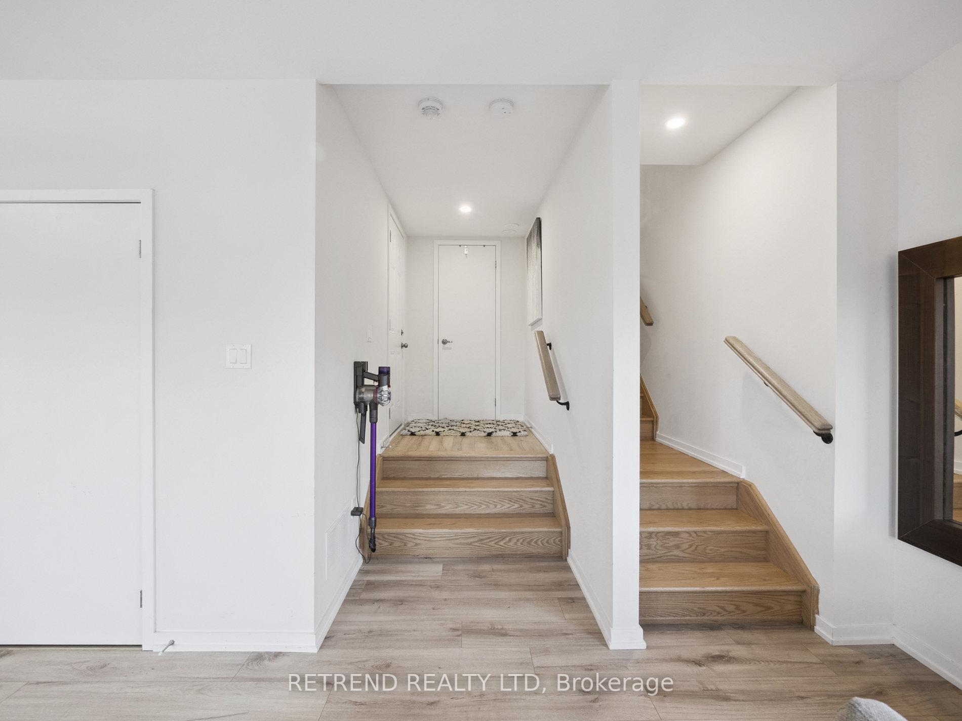Photo 38 of 1 Rattenbury Road, Vaughan, Patterson — HOMEH