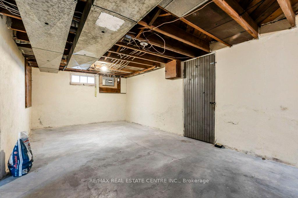 Photo 16 of 23 Elgin Street, Waterloo, Downtown Waterloo — HOMEH