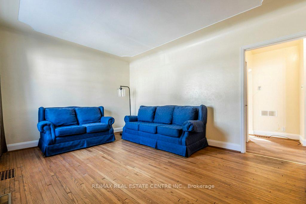Photo 31 of 23 Elgin Street, Waterloo, Downtown Waterloo — HOMEH