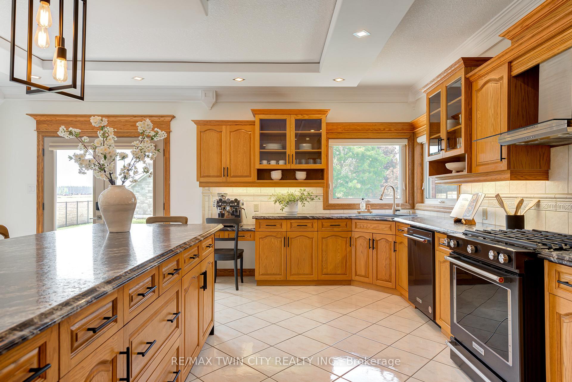 Photo 14 of 10 Eldale Road, Woolwich, Elmira — HOMEH