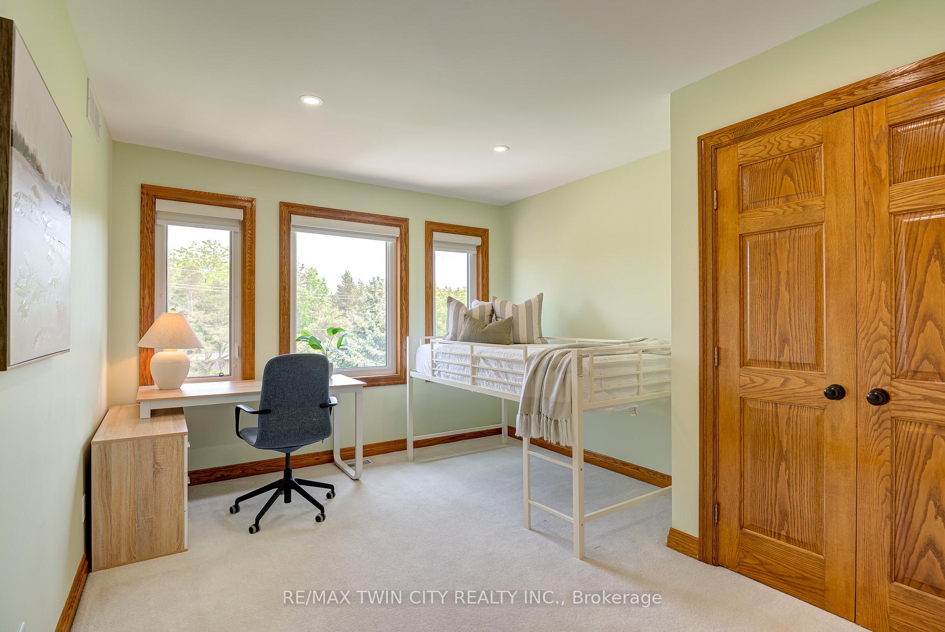 Photo 26 of 10 Eldale Road, Woolwich, Elmira — HOMEH