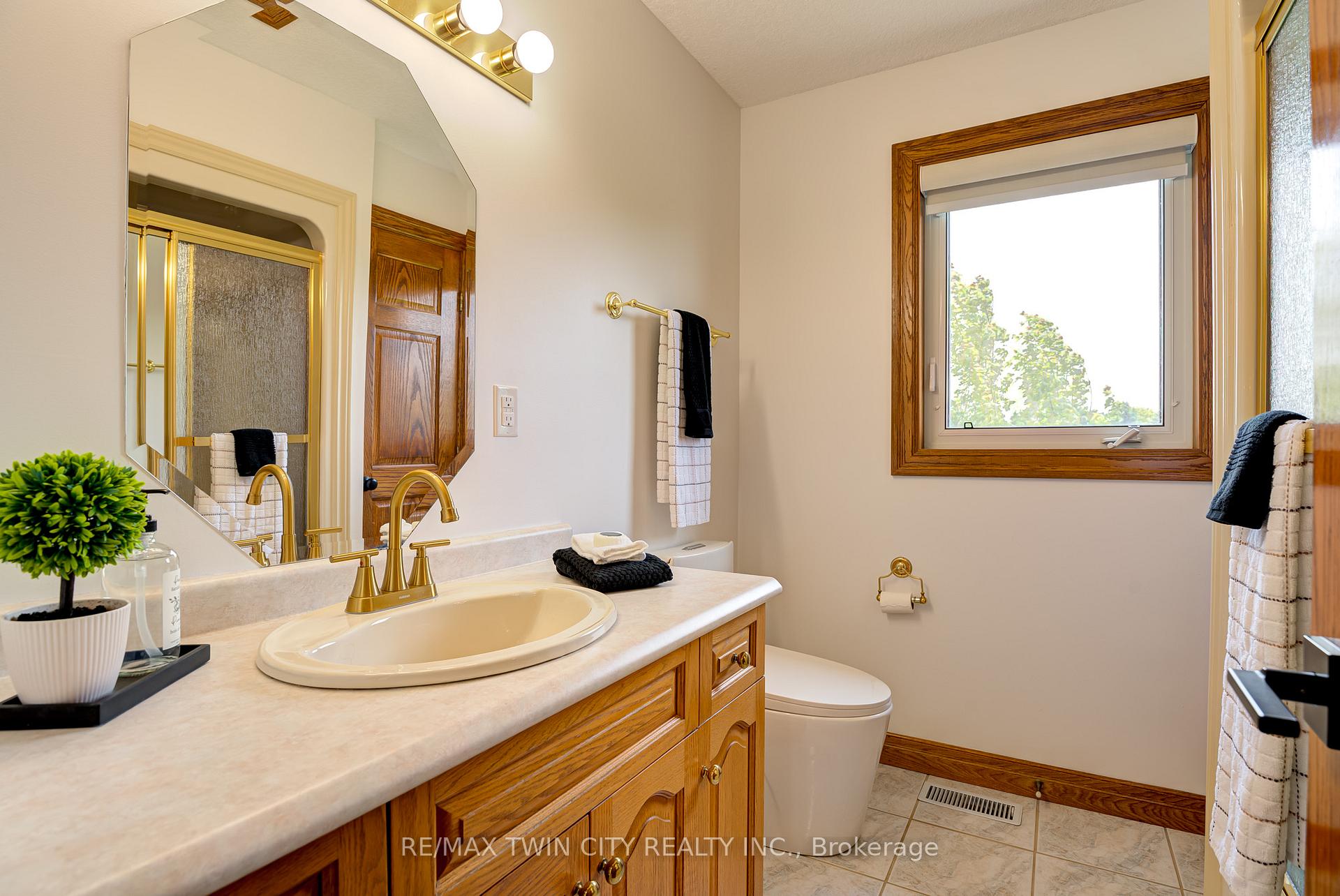 Photo 28 of 10 Eldale Road, Woolwich, Elmira — HOMEH