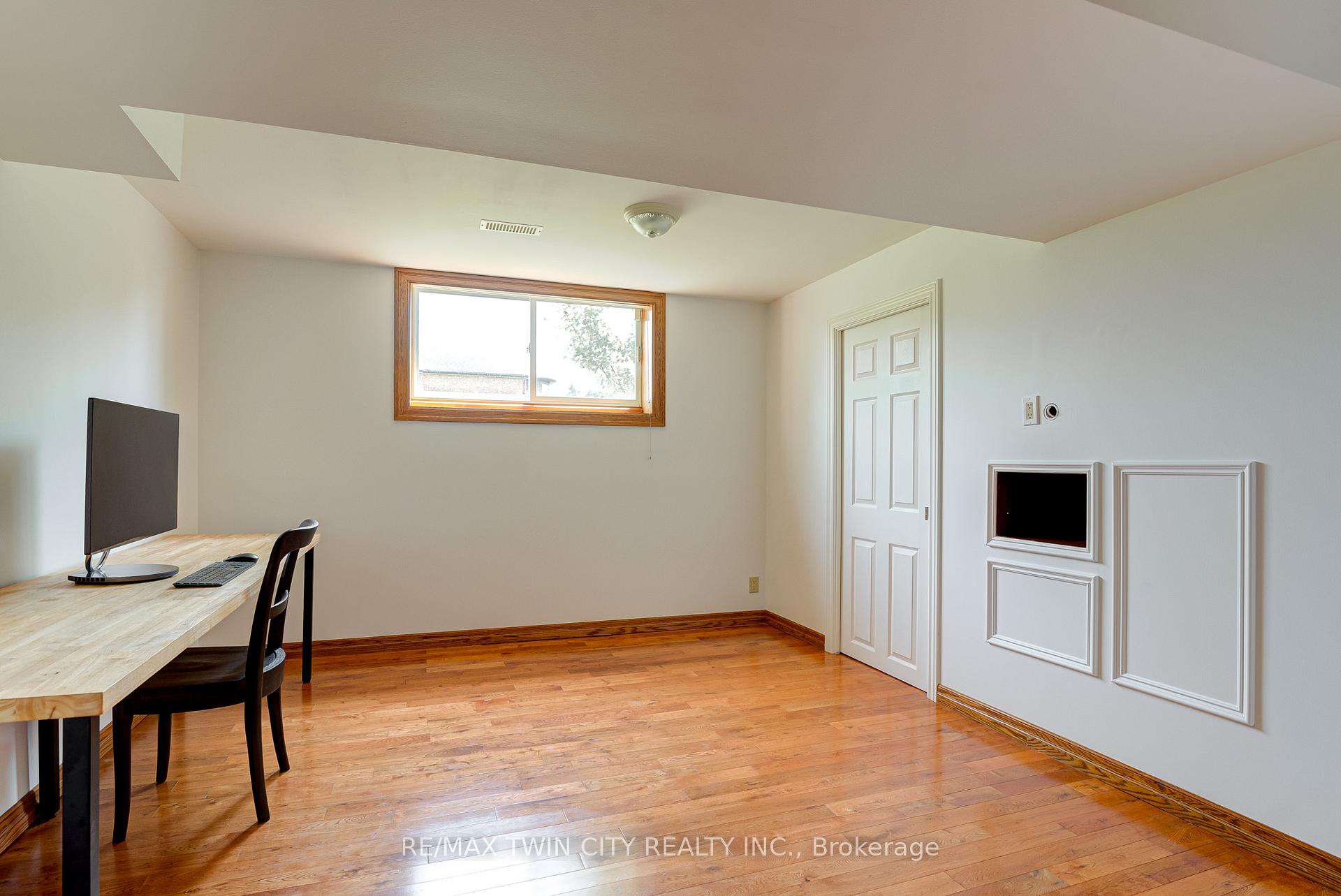 Photo 32 of 10 Eldale Road, Woolwich, Elmira — HOMEH