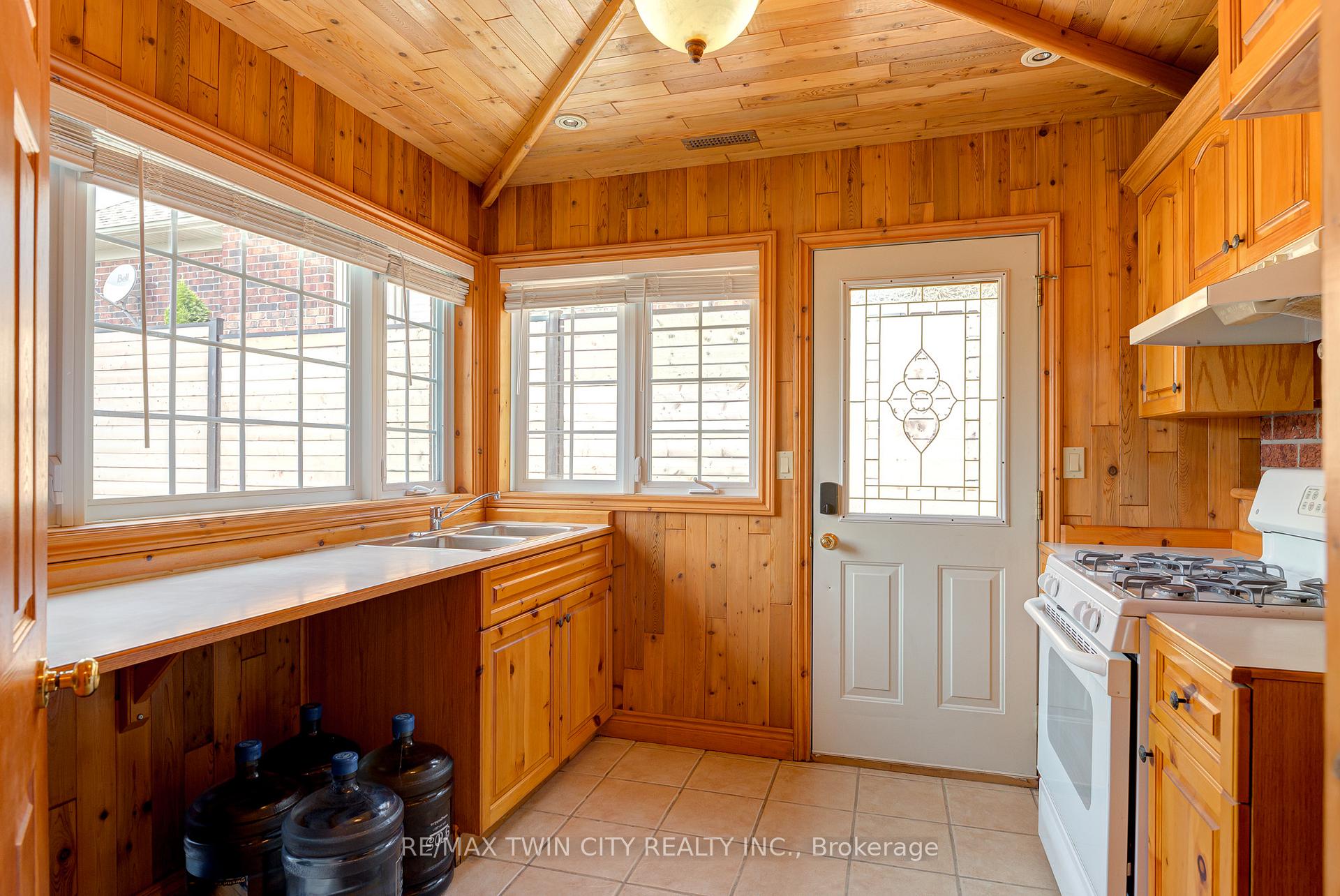 Photo 38 of 10 Eldale Road, Woolwich, Elmira — HOMEH