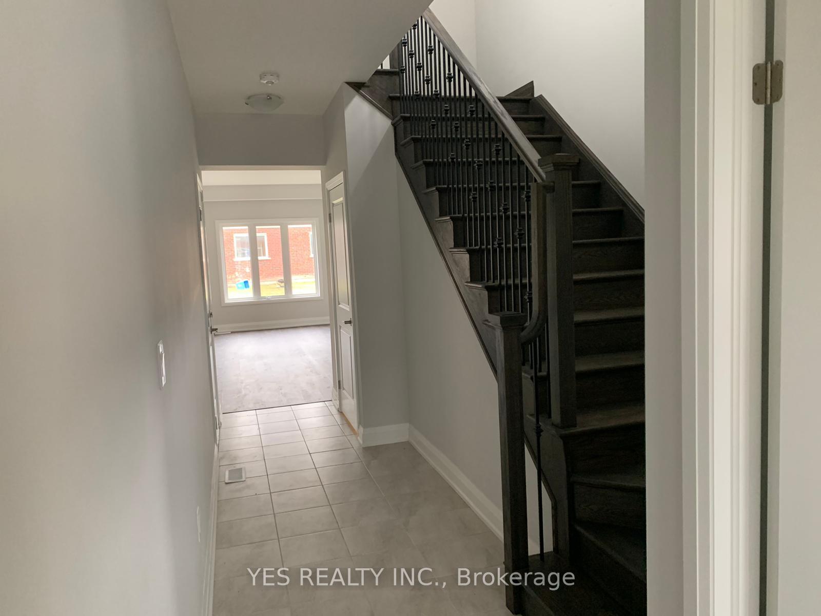 Photo 2 of 36 Bur Oak Drive, Woolwich, Confederation Heights — HOMEH