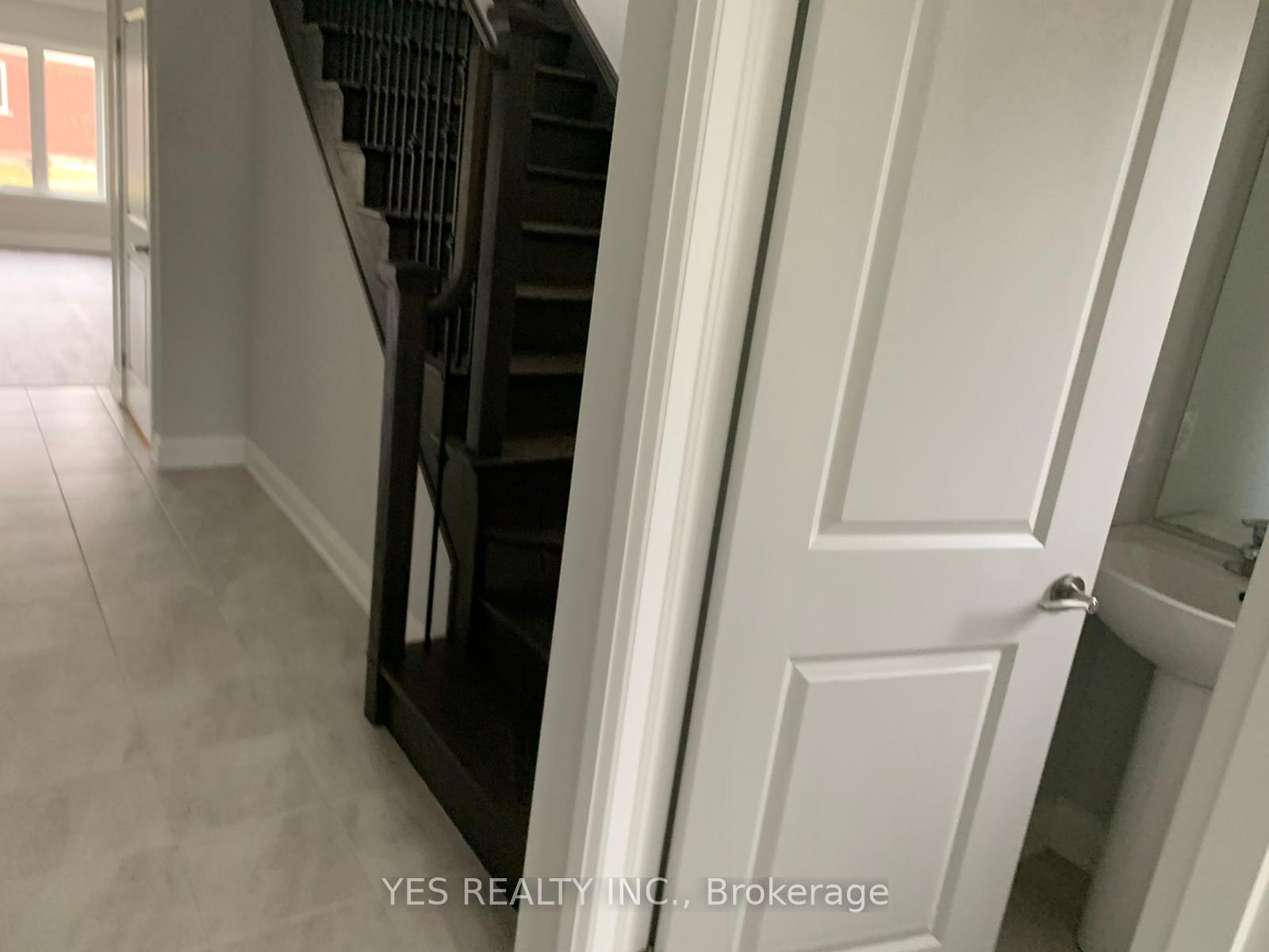Photo 8 of 36 Bur Oak Drive, Woolwich, Confederation Heights — HOMEH