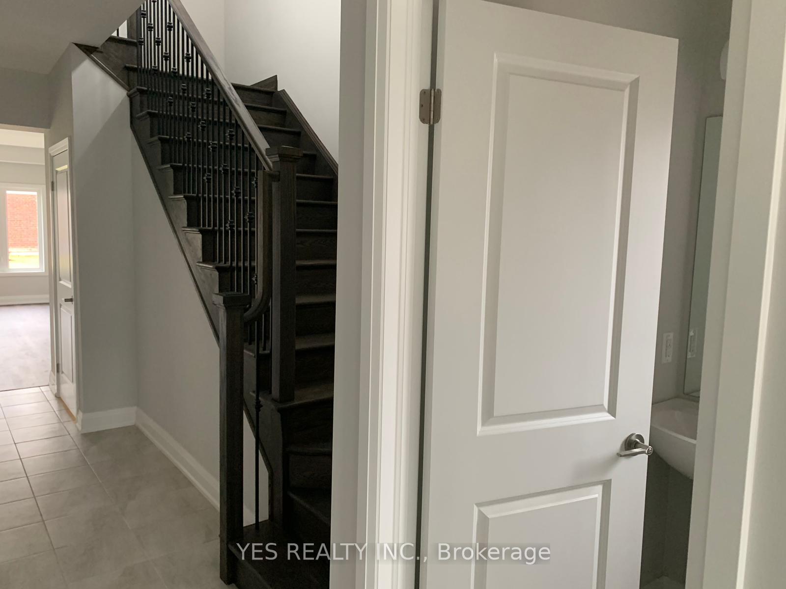 Photo 10 of 36 Bur Oak Drive, Woolwich, Confederation Heights — HOMEH