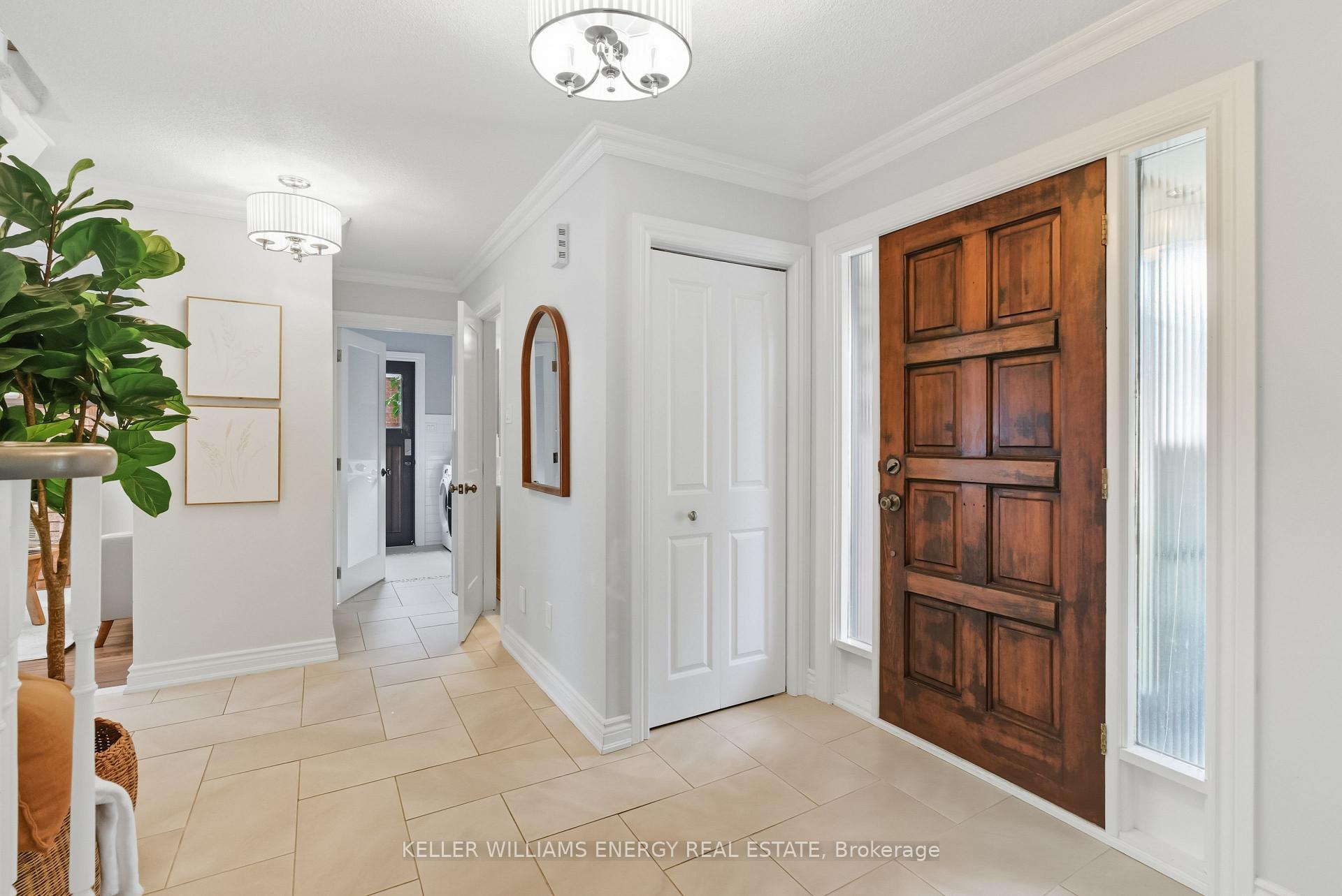 Photo 2 of 54 Canadian Oaks Drive, Whitby, Blue Grass Meadows — HOMEH