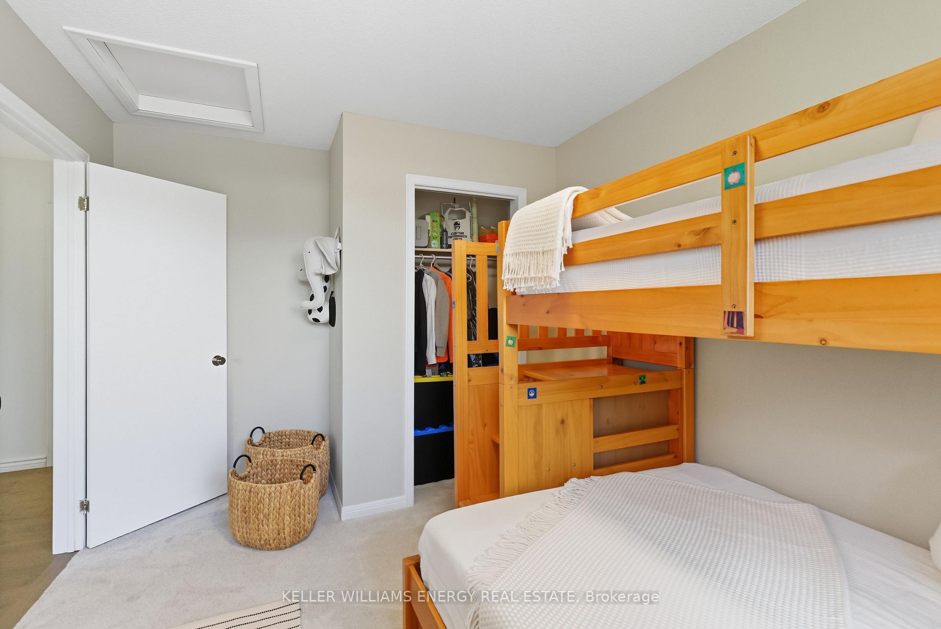 Photo 31 of 54 Canadian Oaks Drive, Whitby, Blue Grass Meadows — HOMEH