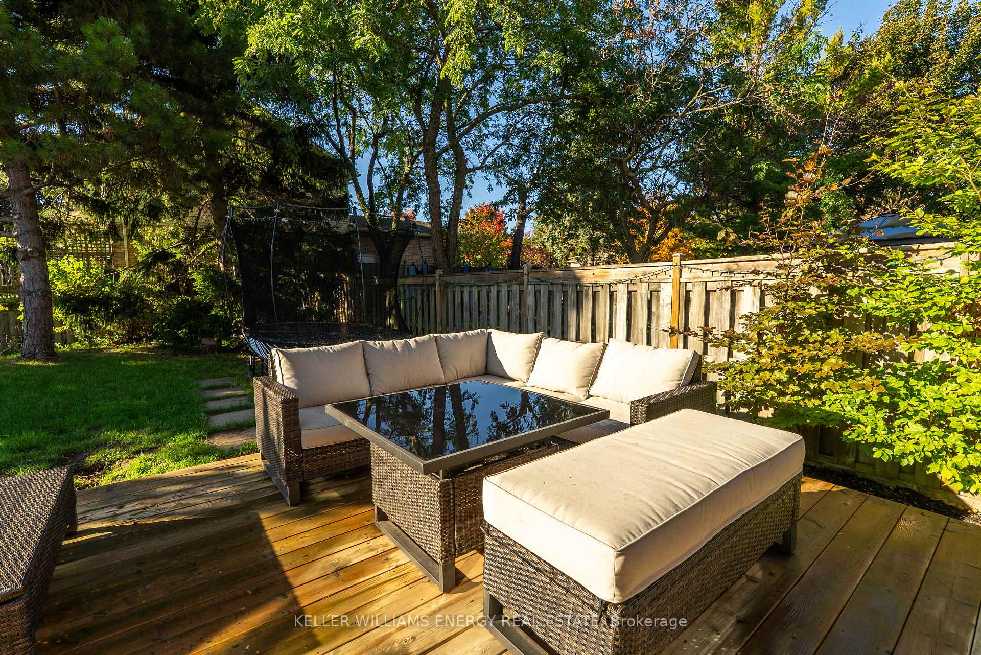 Photo 45 of 54 Canadian Oaks Drive, Whitby, Blue Grass Meadows — HOMEH