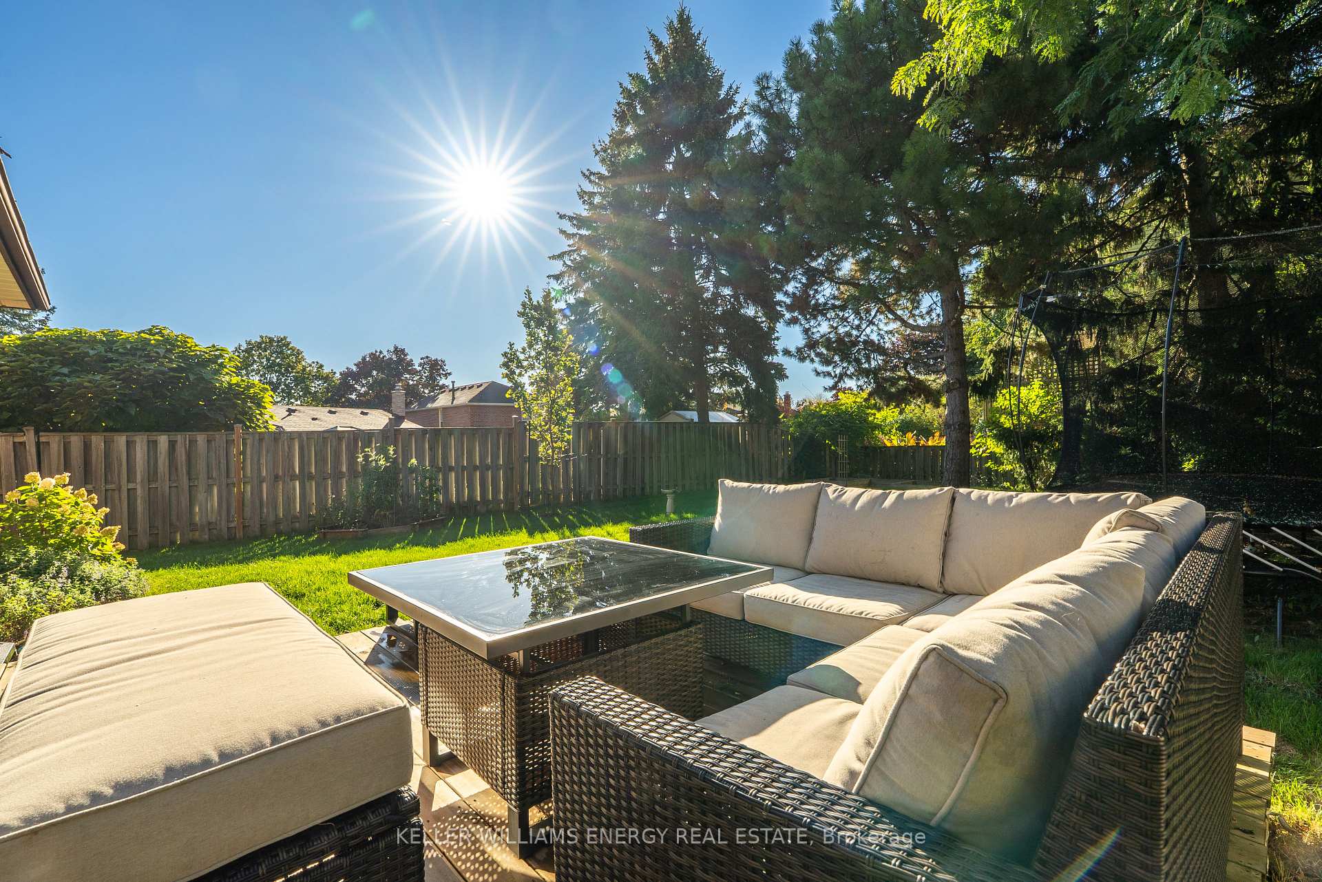 Photo 46 of 54 Canadian Oaks Drive, Whitby, Blue Grass Meadows — HOMEH