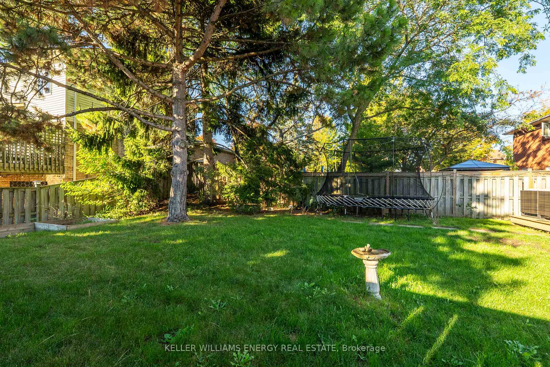Photo 48 of 54 Canadian Oaks Drive, Whitby, Blue Grass Meadows — HOMEH