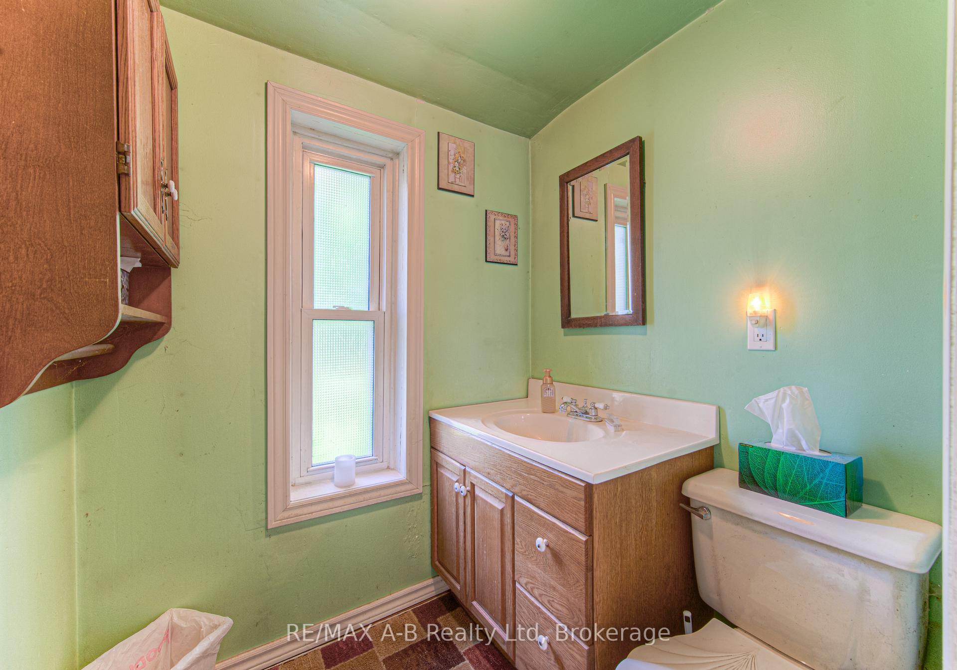 Photo 14 of 7099 19th Line, West Perth, Hibbert — HOMEH