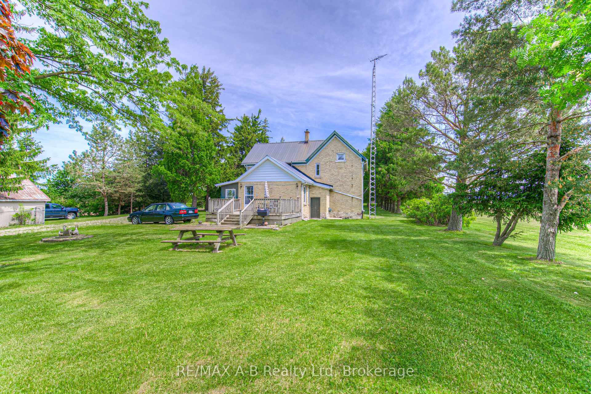 Photo 40 of 7099 19th Line, West Perth, Hibbert — HOMEH