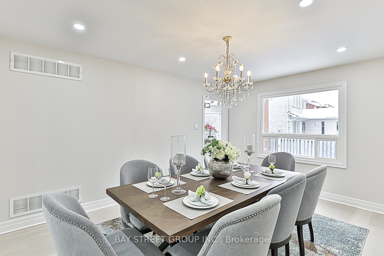 Photo 9 of 226 Highglen Avenue, Markham, Milliken Mills East — HOMEH